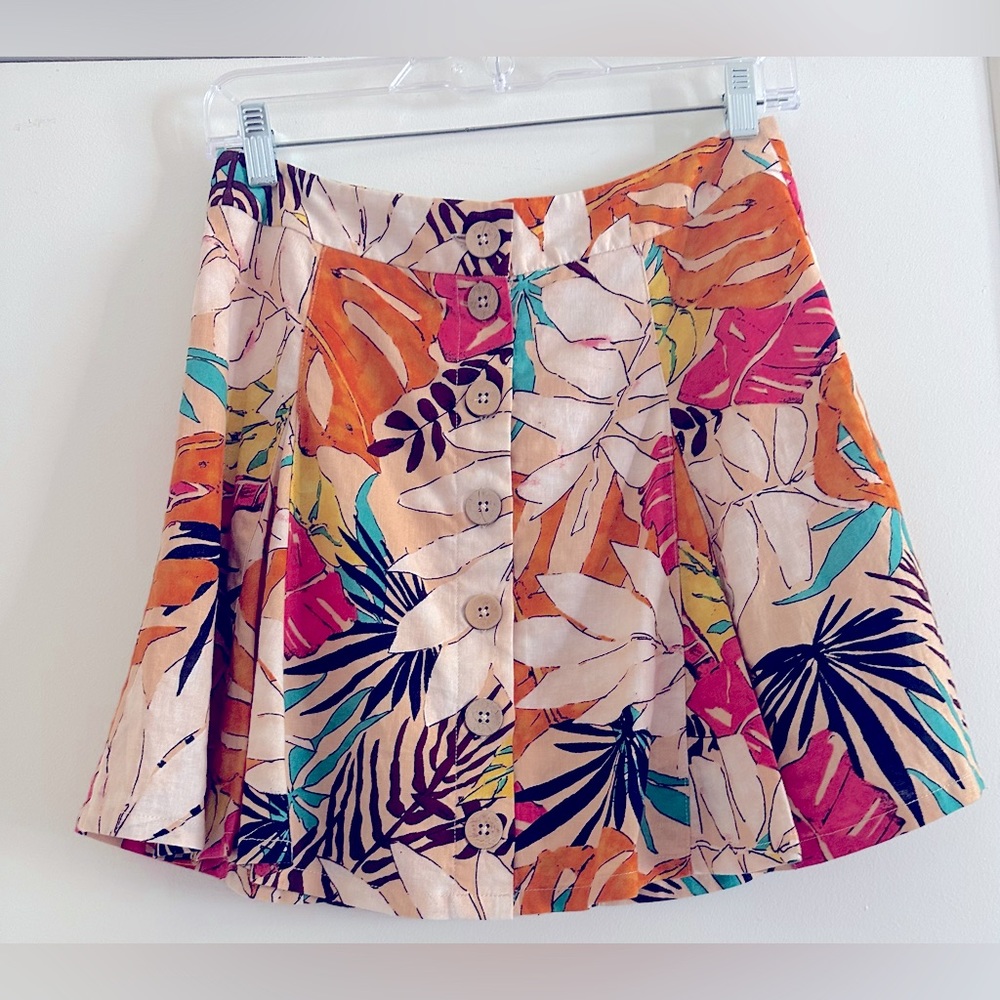 Forever 21 Tropical Floral Leaf Print Button Mini Skirt size Medium